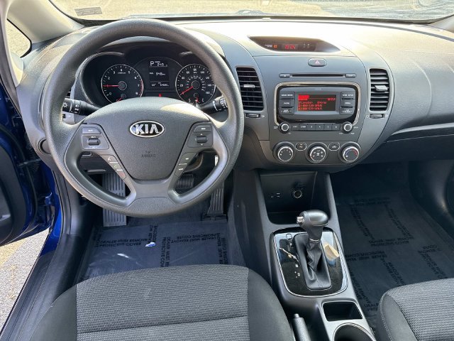 Used 2017 Kia Forte LX FWD image 17