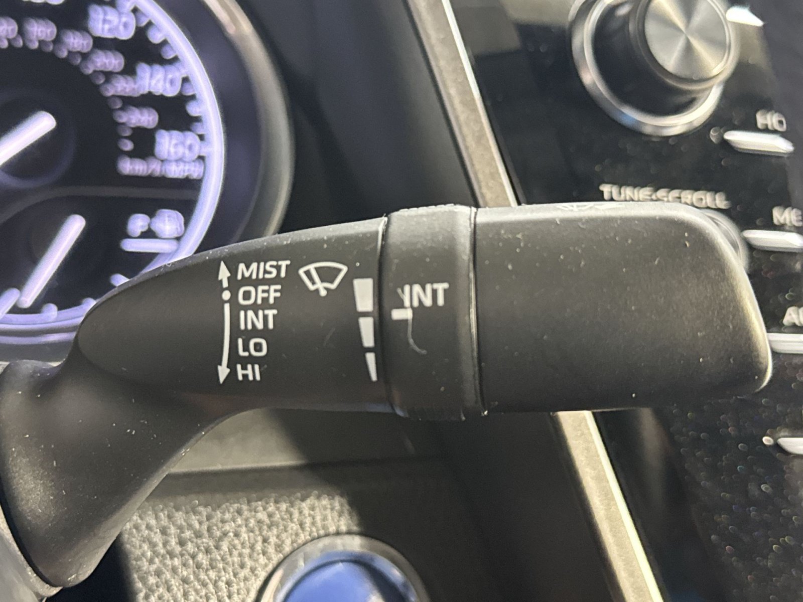 Used 2020 Toyota Camry LE FWD image 37