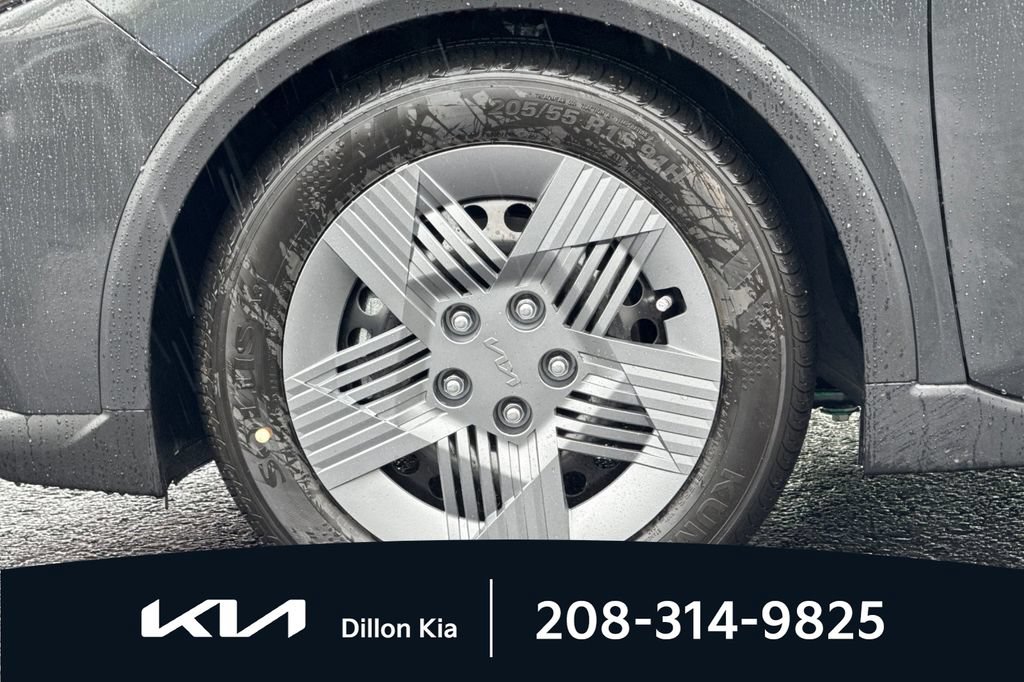 New 2026 Kia K4 FWD image 28