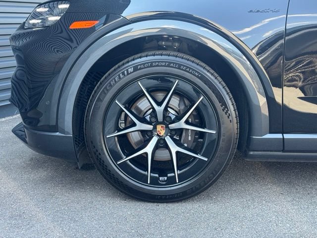 New 2026 Porsche Cayenne Electric AWD/4WD image 11