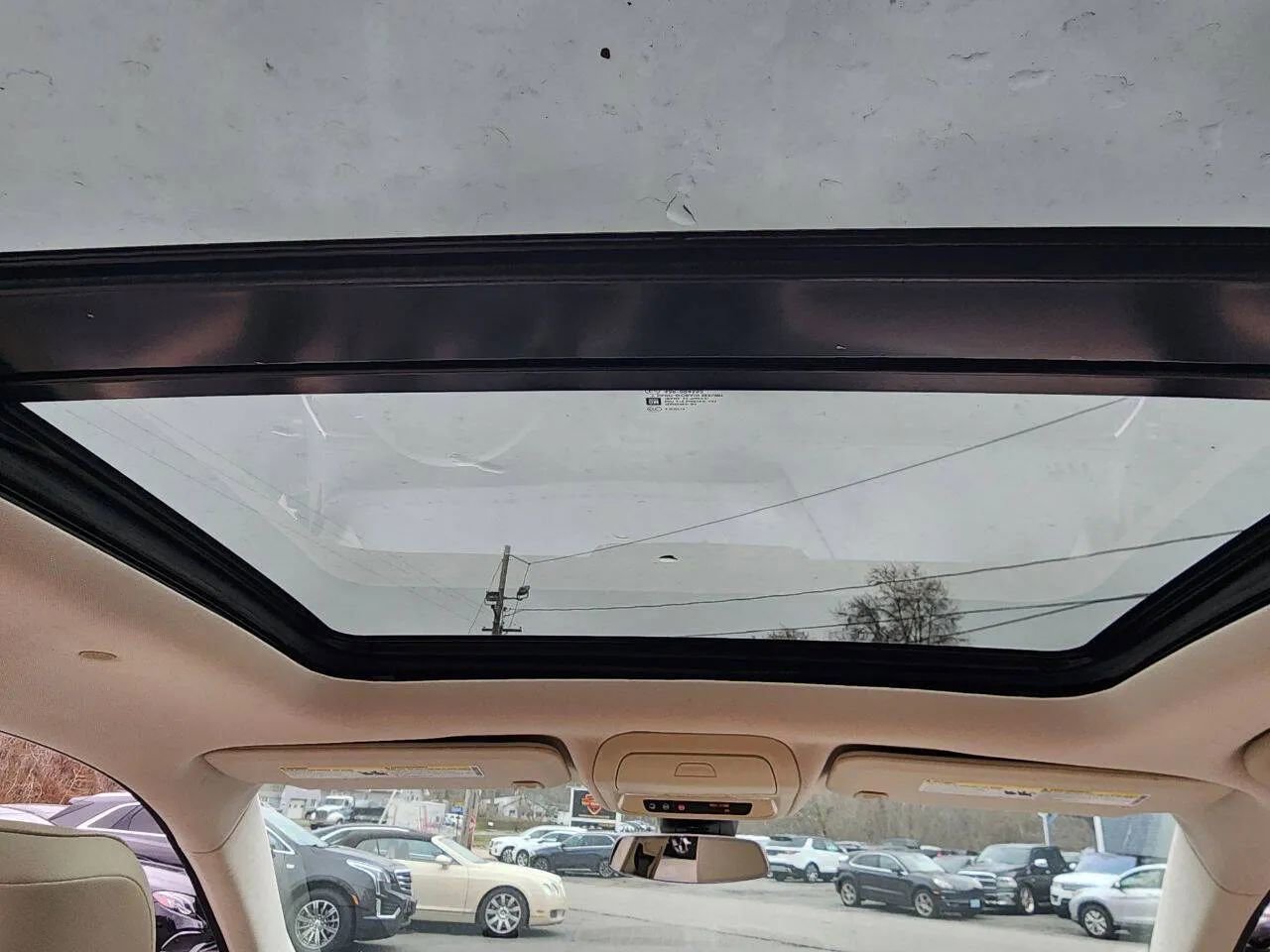 Used 2017 Cadillac XT5 Luxury w/ Driver Awareness Package AWD/4WD image 19