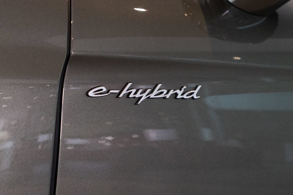 New 2026 Porsche Panamera 4 E-Hybrid AWD/4WD image 13