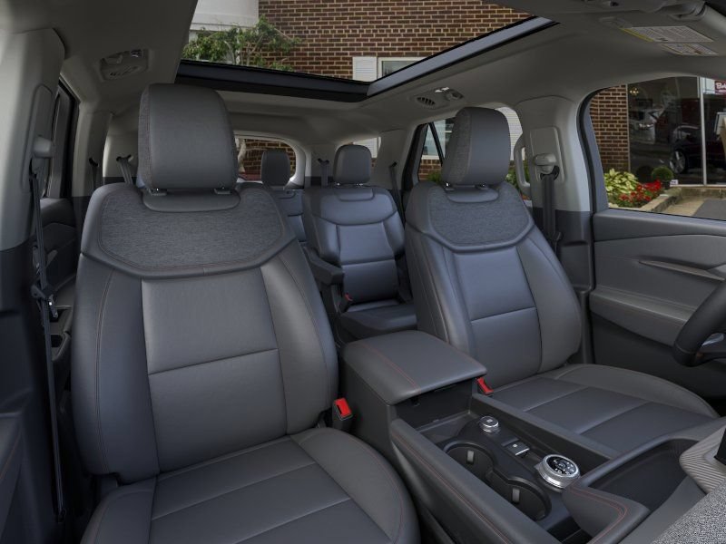 New 2026 Ford Explorer Active w/ Active Comfort Package AWD/4WD image 11