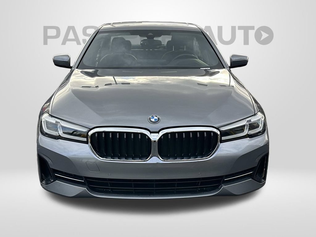 Used 2023 BMW 530i xDrive w/ Premium Package AWD/4WD image 7