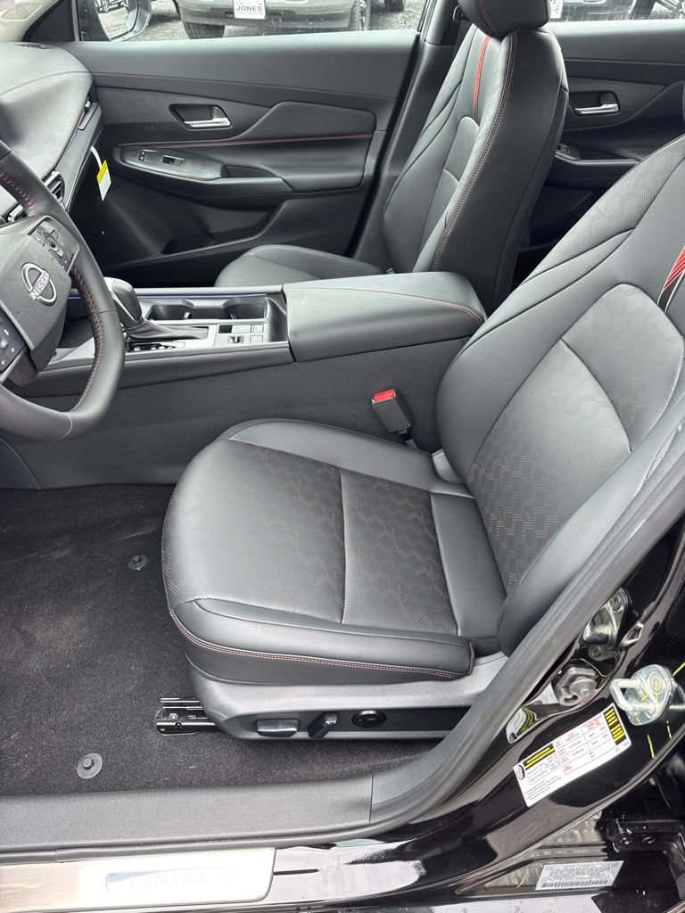 New 2026 Nissan Sentra SR w/ SR Premium Package FWD image 9
