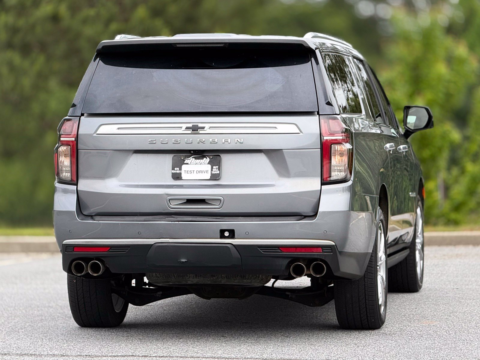 Used 2022 Chevrolet Suburban High Country AWD/4WD image 7