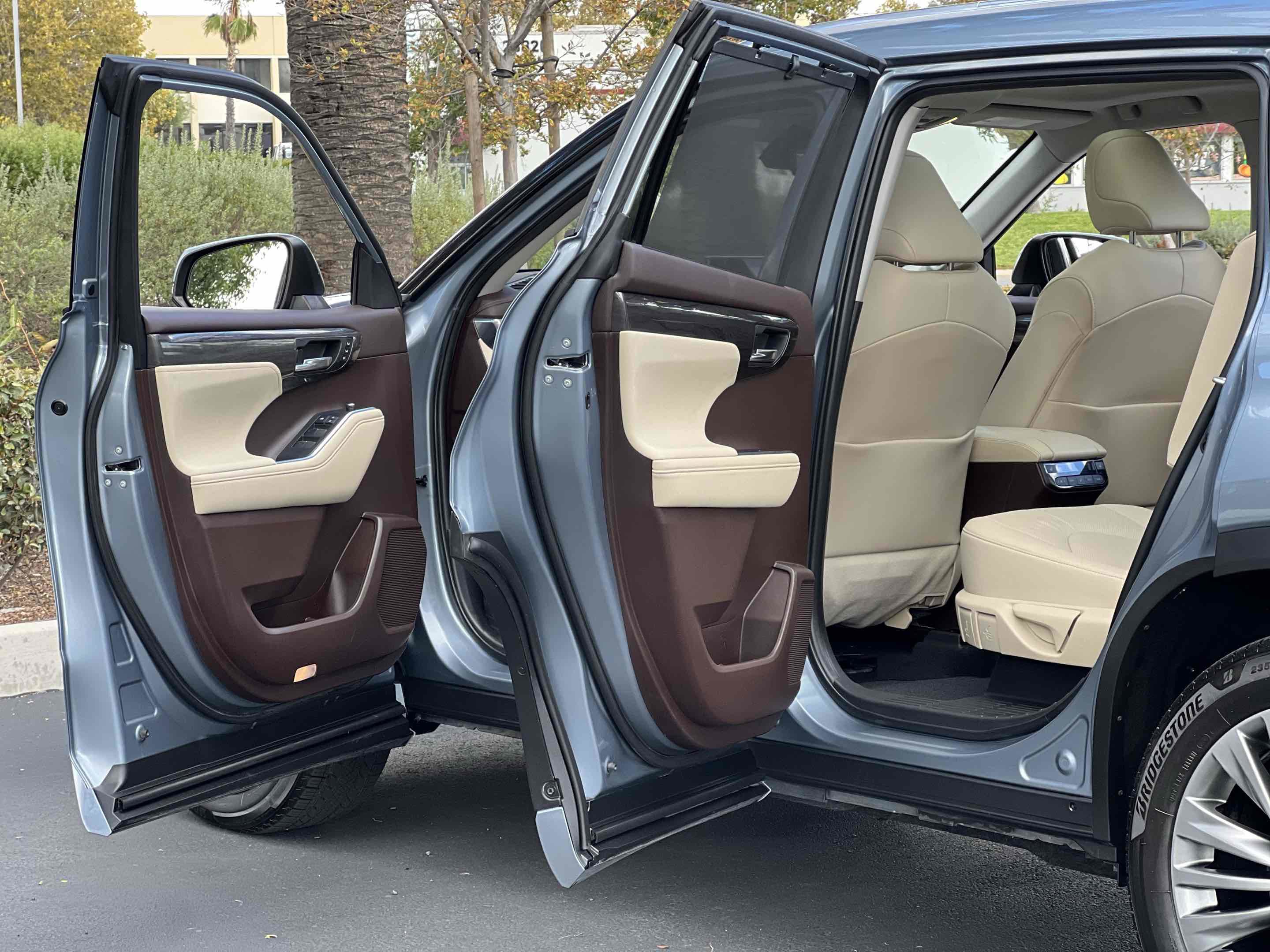 Used 2020 Toyota Highlander Platinum image 52