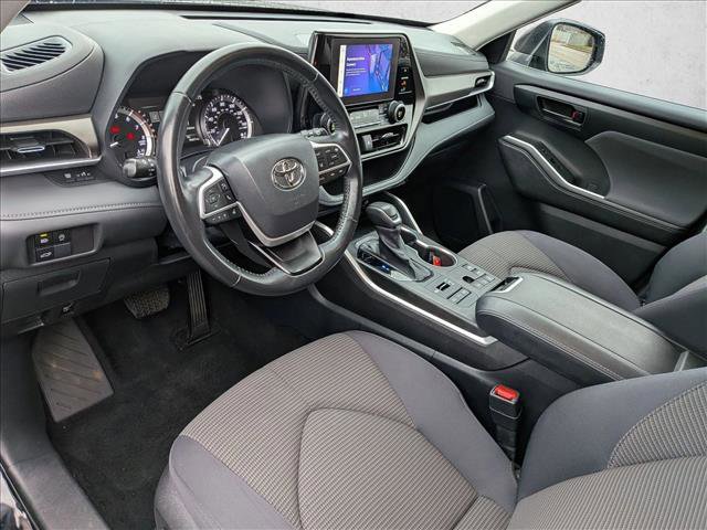 Certified 2023 Toyota Highlander LE image 10