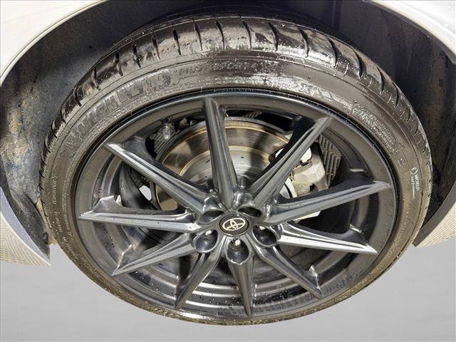 Used 2025 Toyota GR86 Premium RWD image 18