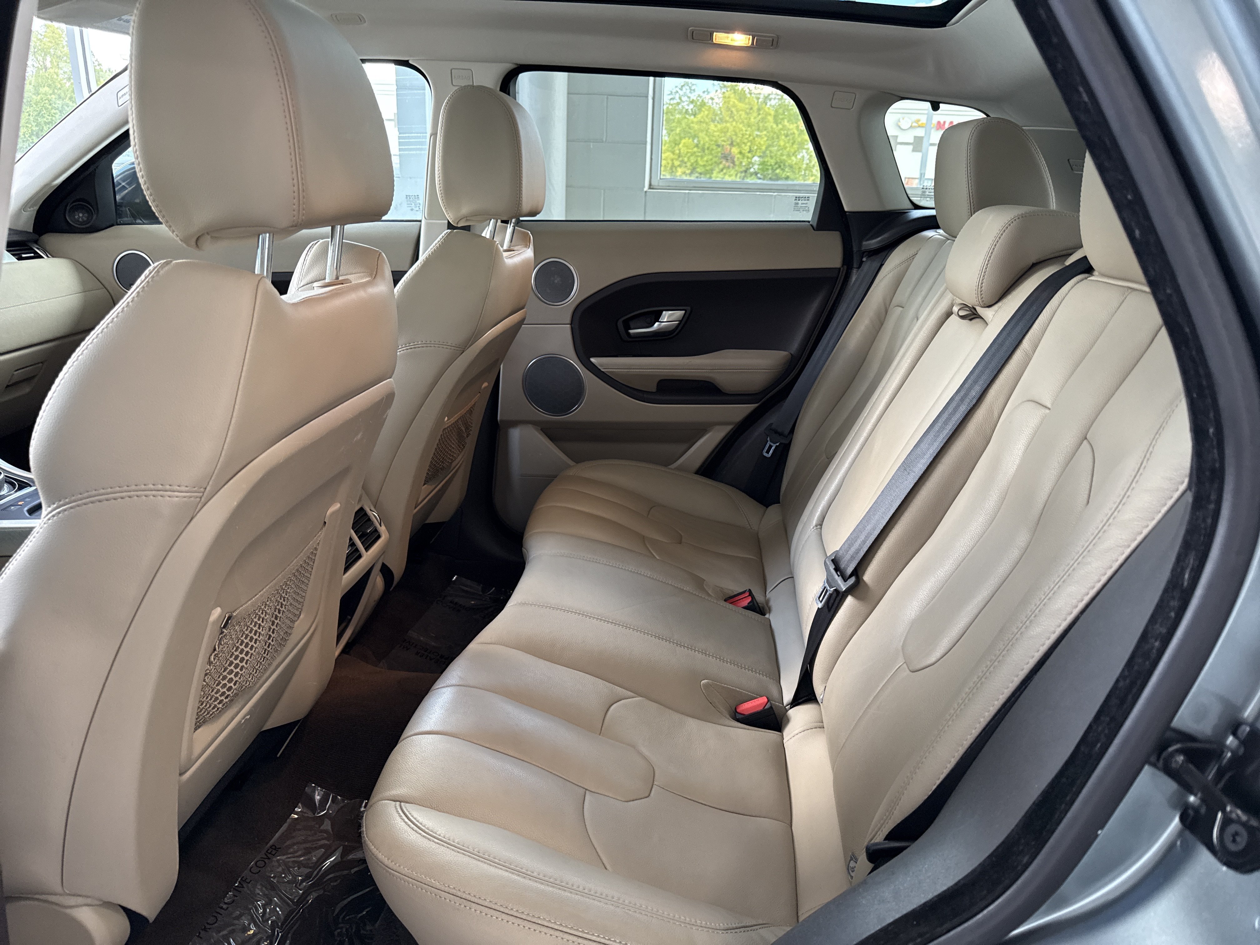 Used 2015 Land Rover Range Rover Evoque Pure Plus AWD/4WD image 5