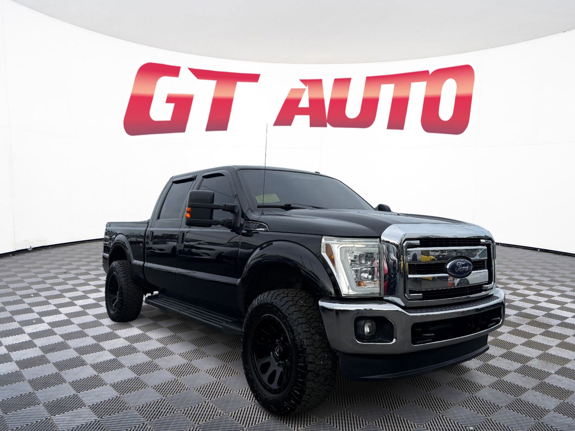 Used 2015 Ford F250 XLT w/ Camper Package
