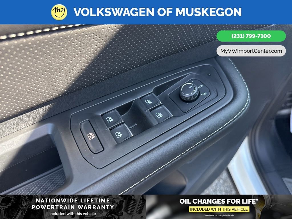 New 2026 Volkswagen Atlas Cross Sport SEL R-Line image 10