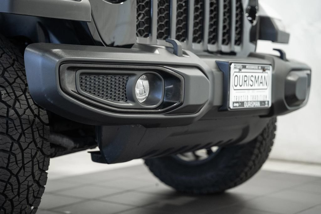 Certified 2022 Jeep Gladiator Sport AWD/4WD image 12