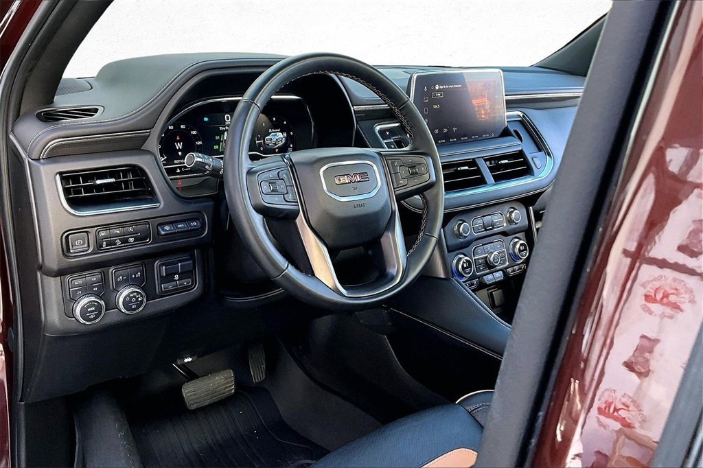 Used 2023 GMC Yukon XL AT4 w/ AT4 Premium Plus Package image 16