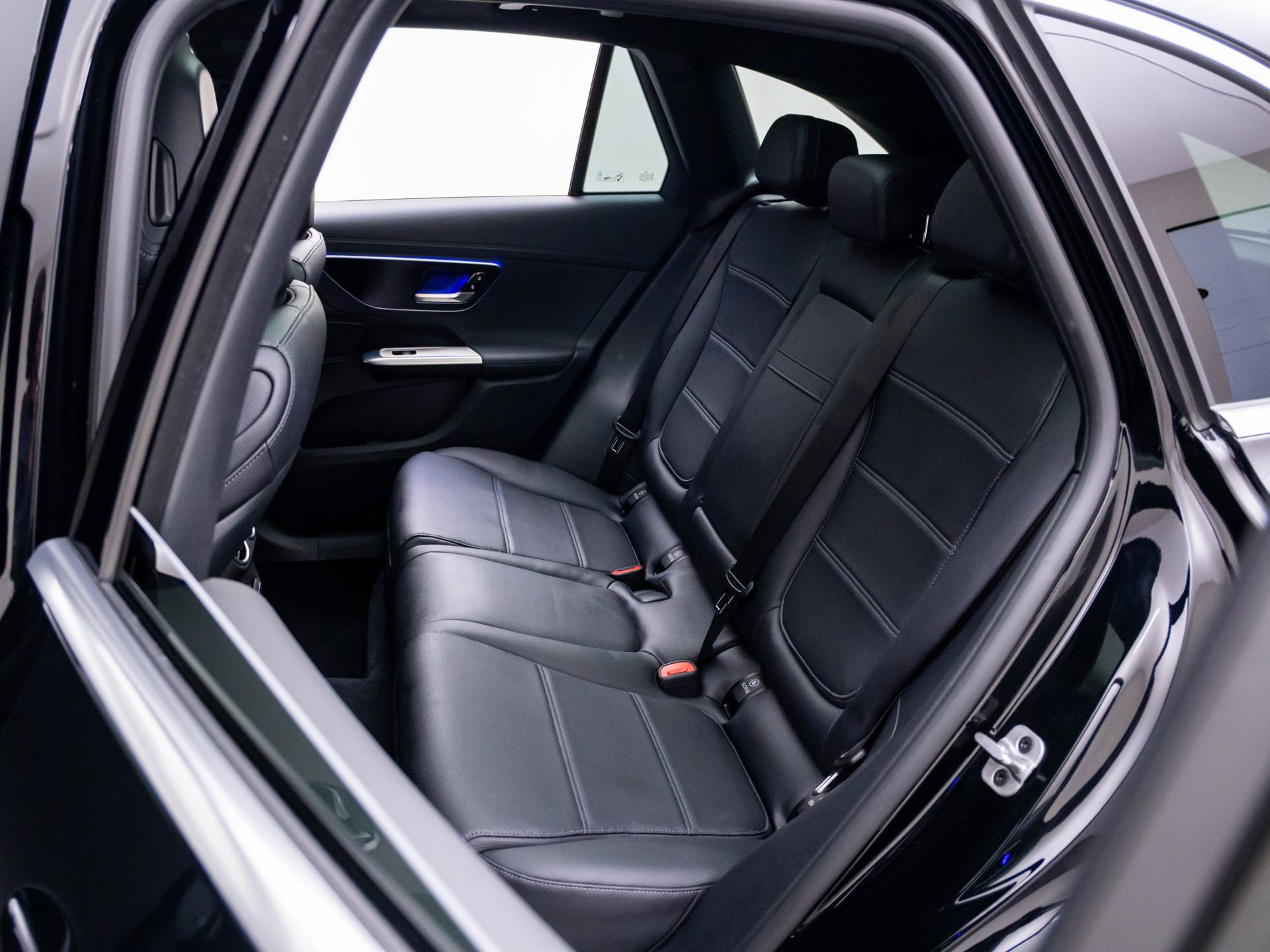 Used 2024 Mercedes-Benz GLC 300 4MATIC image 19