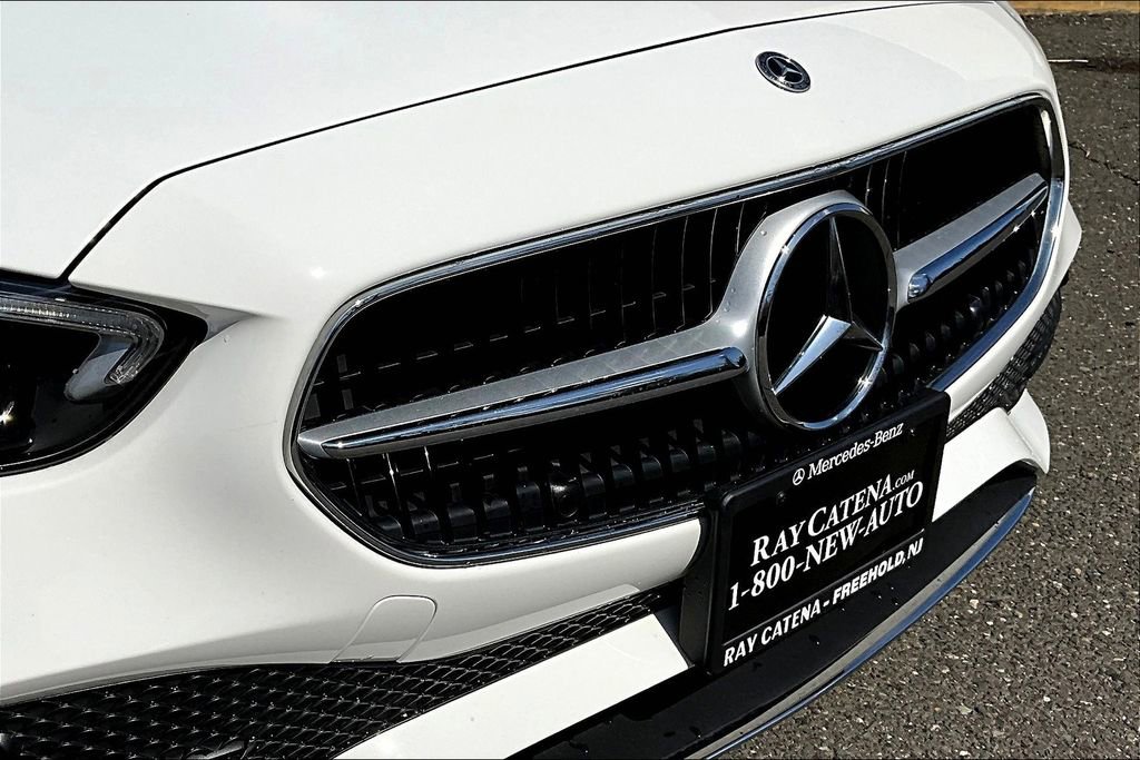 Used 2025 Mercedes-Benz C 300 4MATIC Sedan image 30