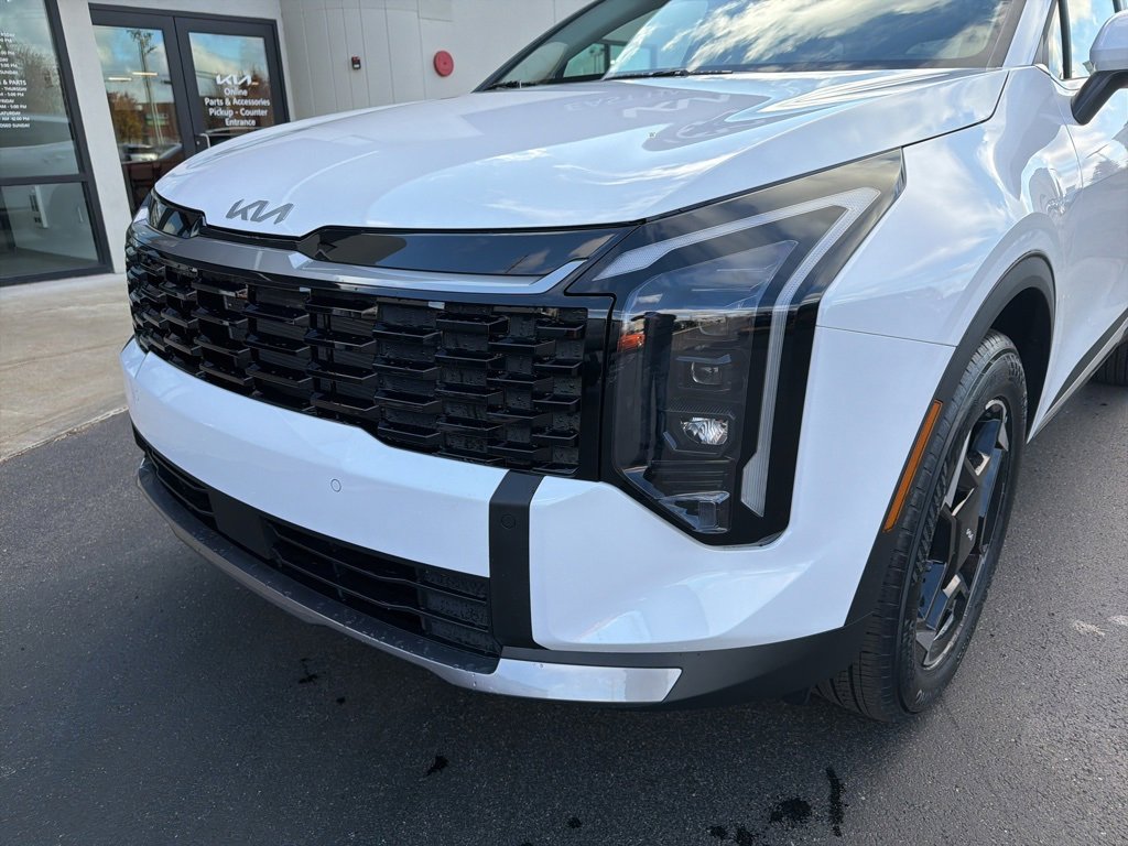 New 2026 Kia Sportage EX image 13
