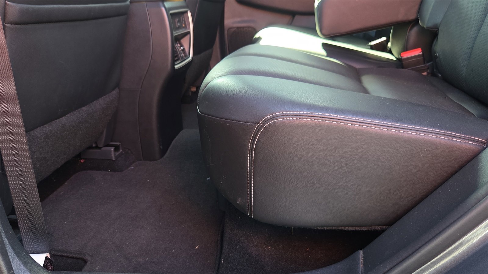 Used 2018 Nissan Murano SL w/ Midnight Edition Package image 25