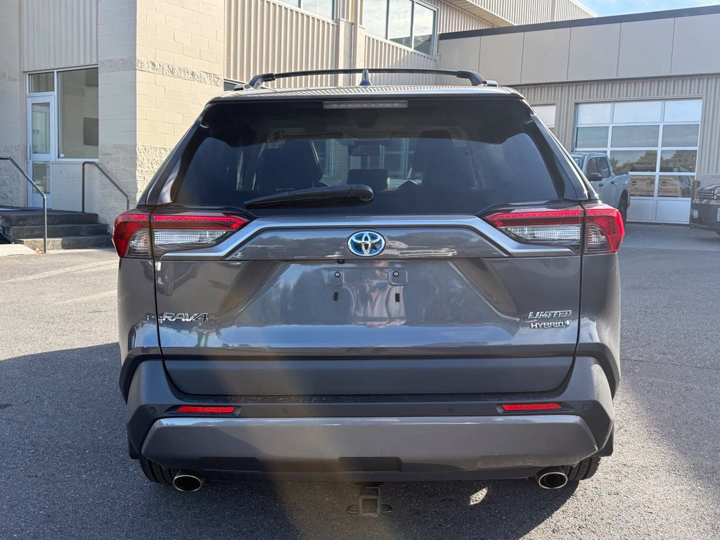Used 2019 Toyota RAV4 Limited AWD/4WD image 4