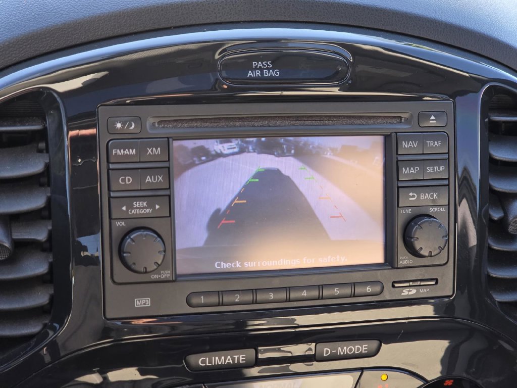 Used 2013 Nissan Juke SV FWD image 25
