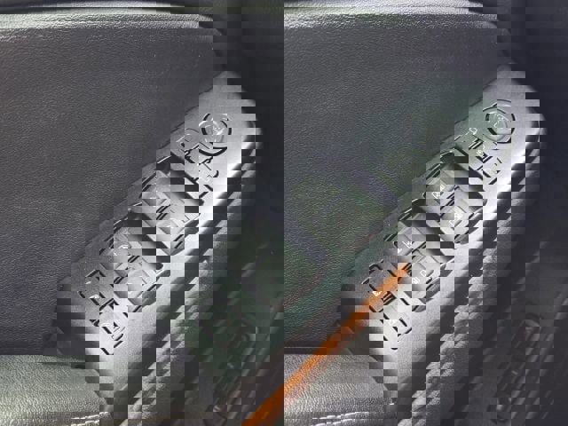 Used 2015 Chevrolet Tahoe LTZ image 34