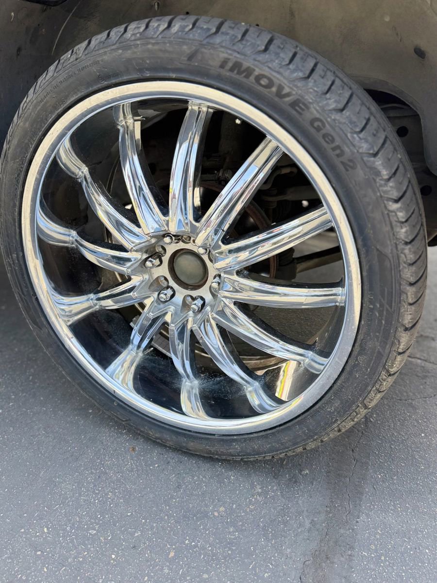 Used 2002 GMC Yukon SLE image 21