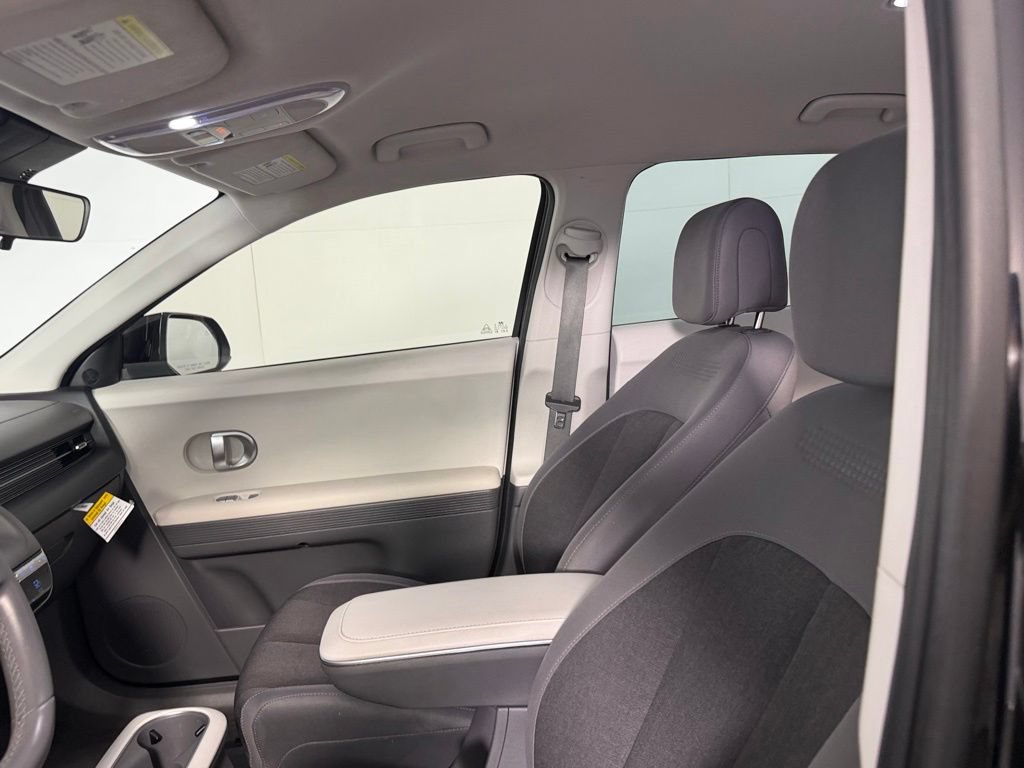 Used 2024 Hyundai Ioniq 5 SE RWD image 22