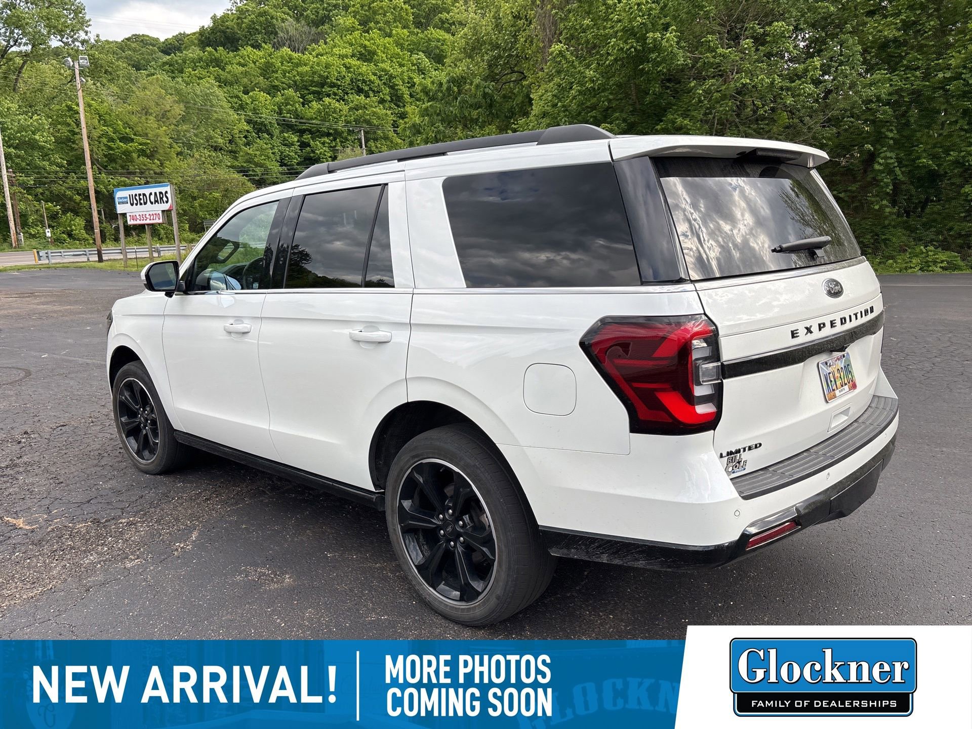 Used 2023 Ford Expedition Limited AWD/4WD image 5
