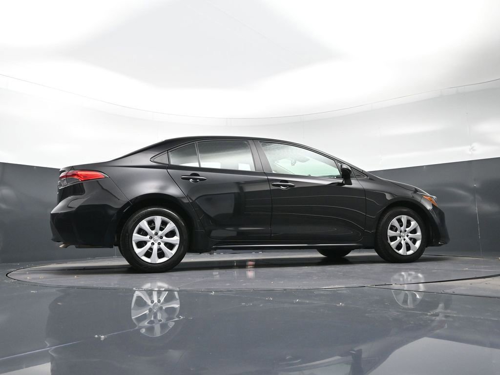 Used 2024 Toyota Corolla LE image 26