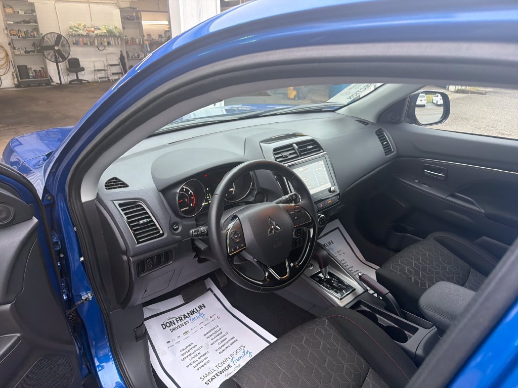 Used 2026 Mitsubishi Outlander Sport LE AWD/4WD image 16