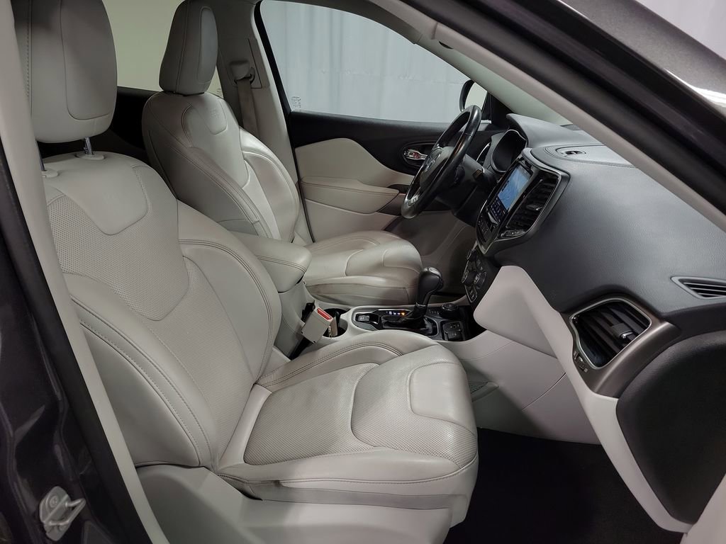 Used 2020 Jeep Cherokee Limited w/ Technology Group image 26