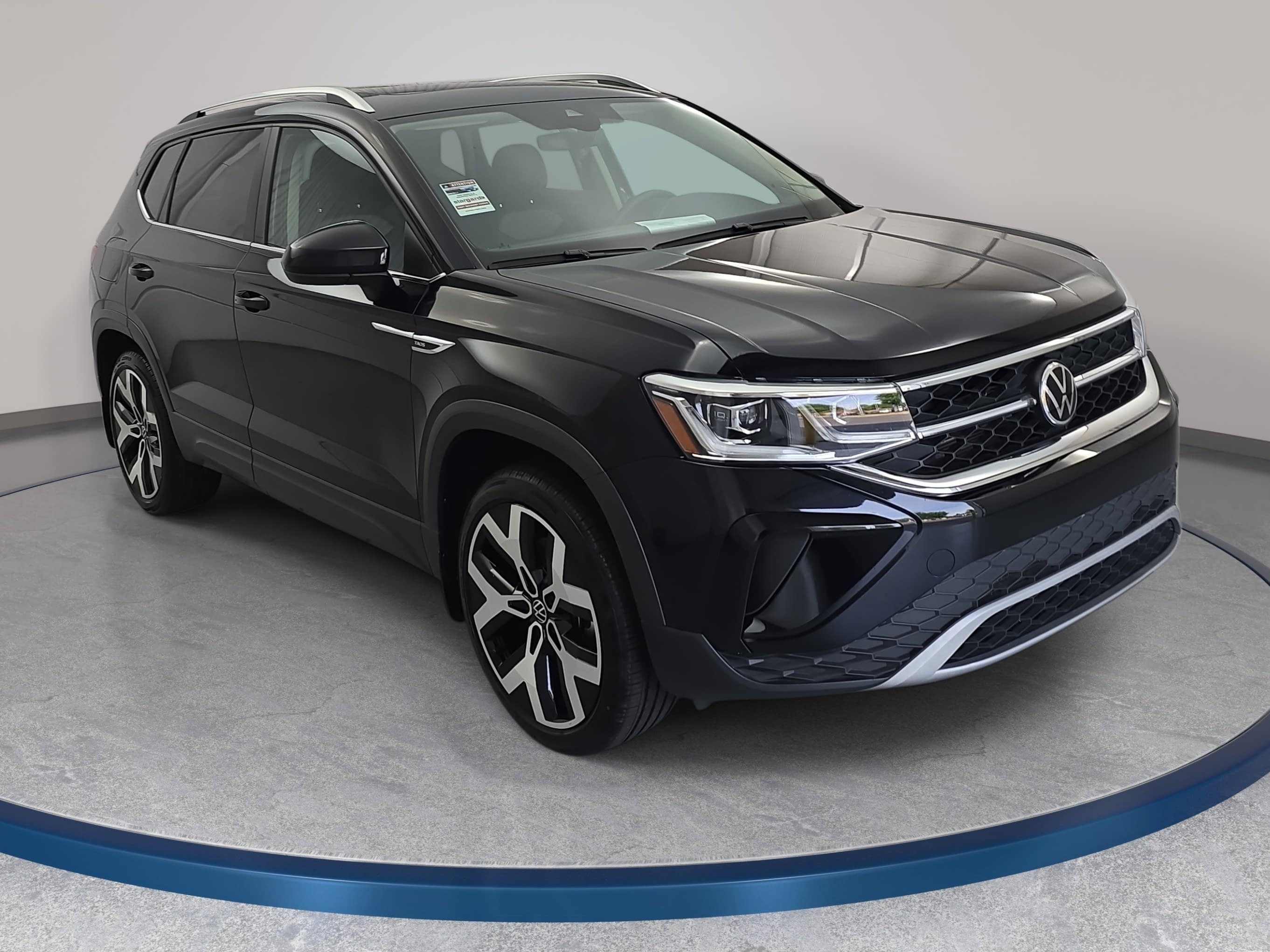 Used 2022 Volkswagen Taos SEL AWD/4WD image 3
