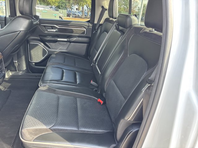 Used 2022 RAM 1500 Laramie AWD/4WD image 18