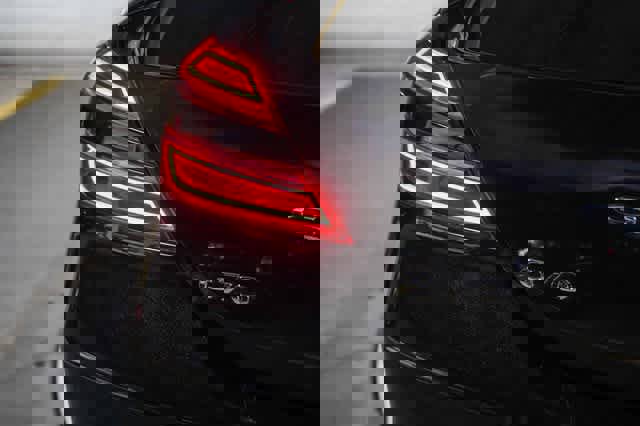 Used 2023 Genesis G70 3.3T image 11