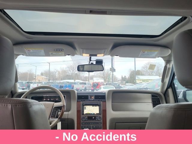 Used 2013 Lincoln Navigator 4WD w/ HD Trailer Tow Pkg image 2
