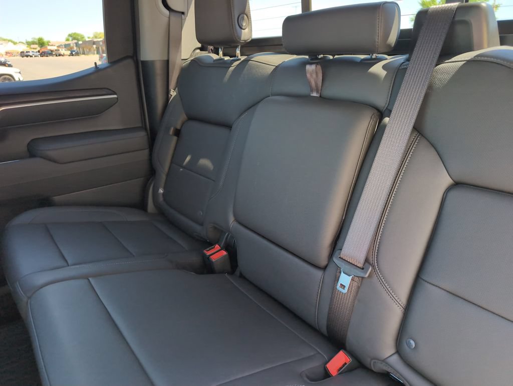 Used 2026 GMC Sierra 1500 SLT w/ SLT Premium Plus Package AWD/4WD image 11