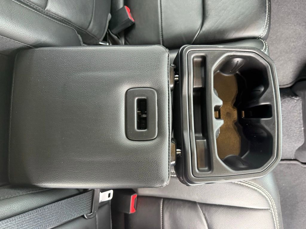 Used 2022 Jeep Wrangler Unlimited Sahara w/ LED Lighting Group image 16