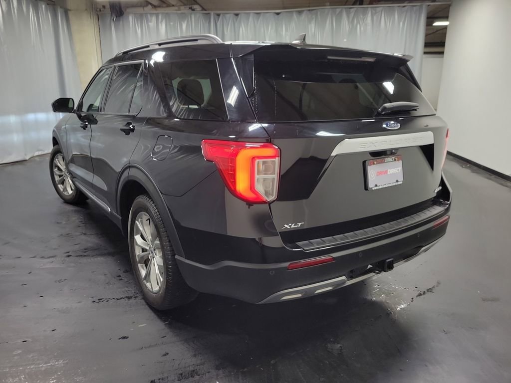 Used 2024 Ford Explorer XLT w/ Equipment Group 202A AWD/4WD image 6