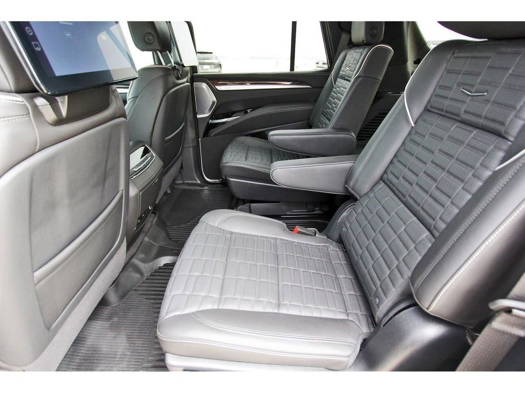 Certified 2025 Cadillac Escalade Sport Platinum w/ LPO, Floor Liner Package image 7