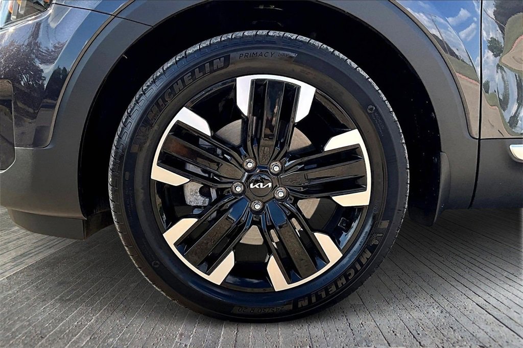 Certified 2025 Kia Telluride SX Prestige image 8