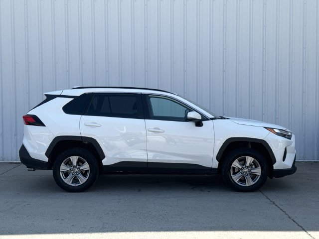 Used 2025 Toyota RAV4 XLE FWD image 3