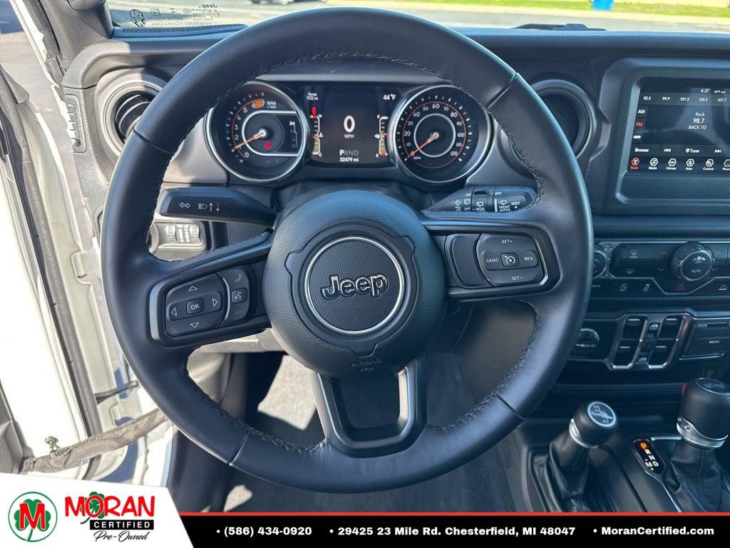 Used 2022 Jeep Wrangler Unlimited Sport AWD/4WD image 14