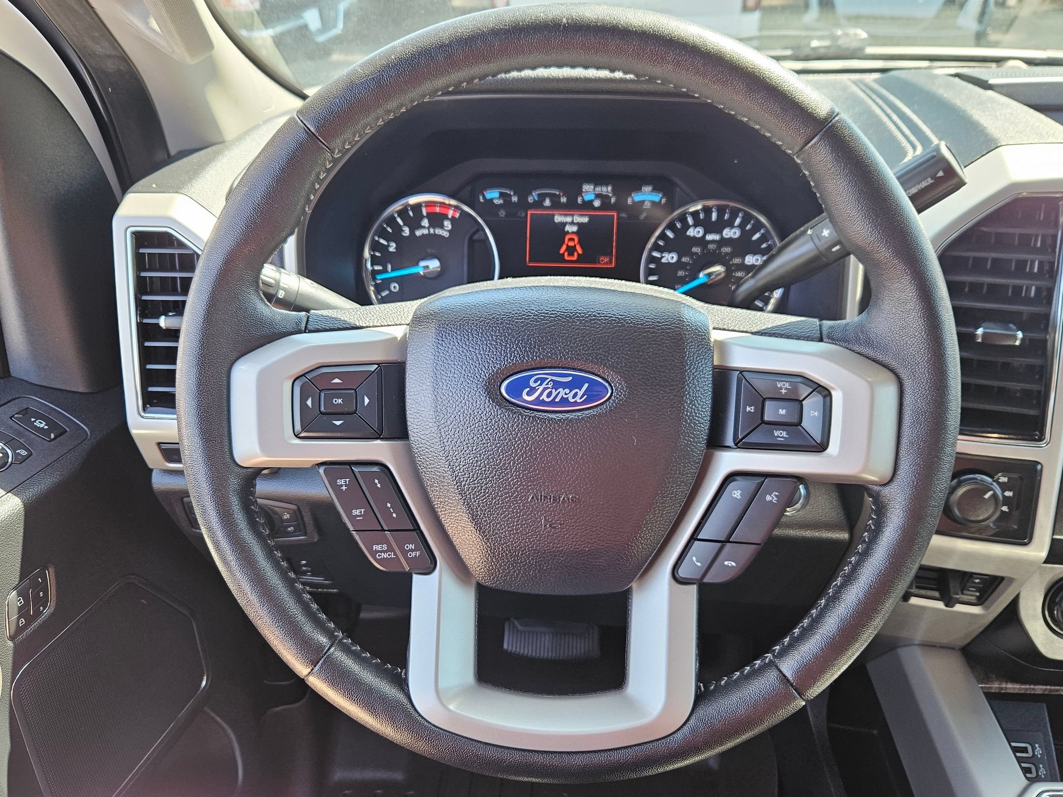 Used 2019 Ford F350 Lariat w/ Lariat Ultimate Package AWD/4WD image 14