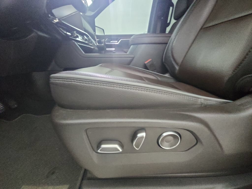 Used 2025 GMC Sierra 1500 Denali AWD/4WD image 10