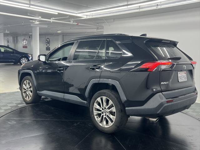 Certified 2022 Toyota RAV4 XLE Premium image 3
