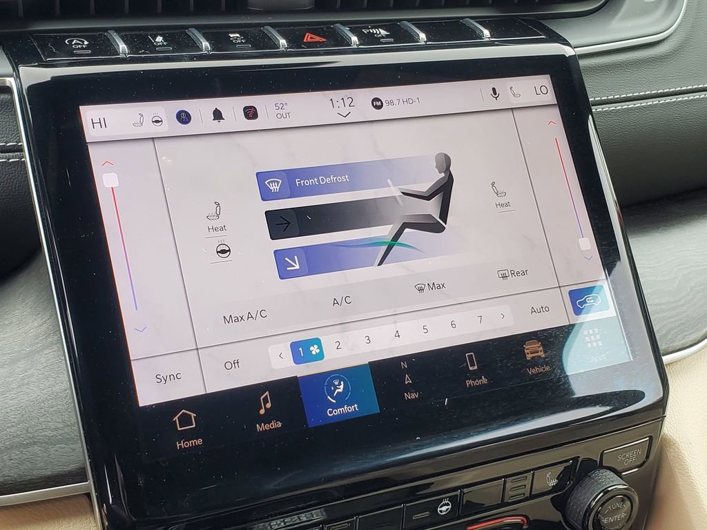 Used 2024 Jeep Grand Cherokee Limited image 23