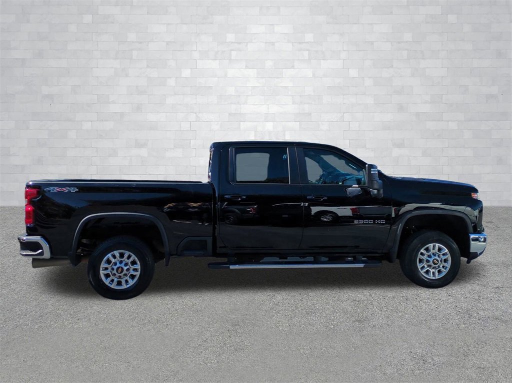 Used 2024 Chevrolet Silverado 2500 LT image 3
