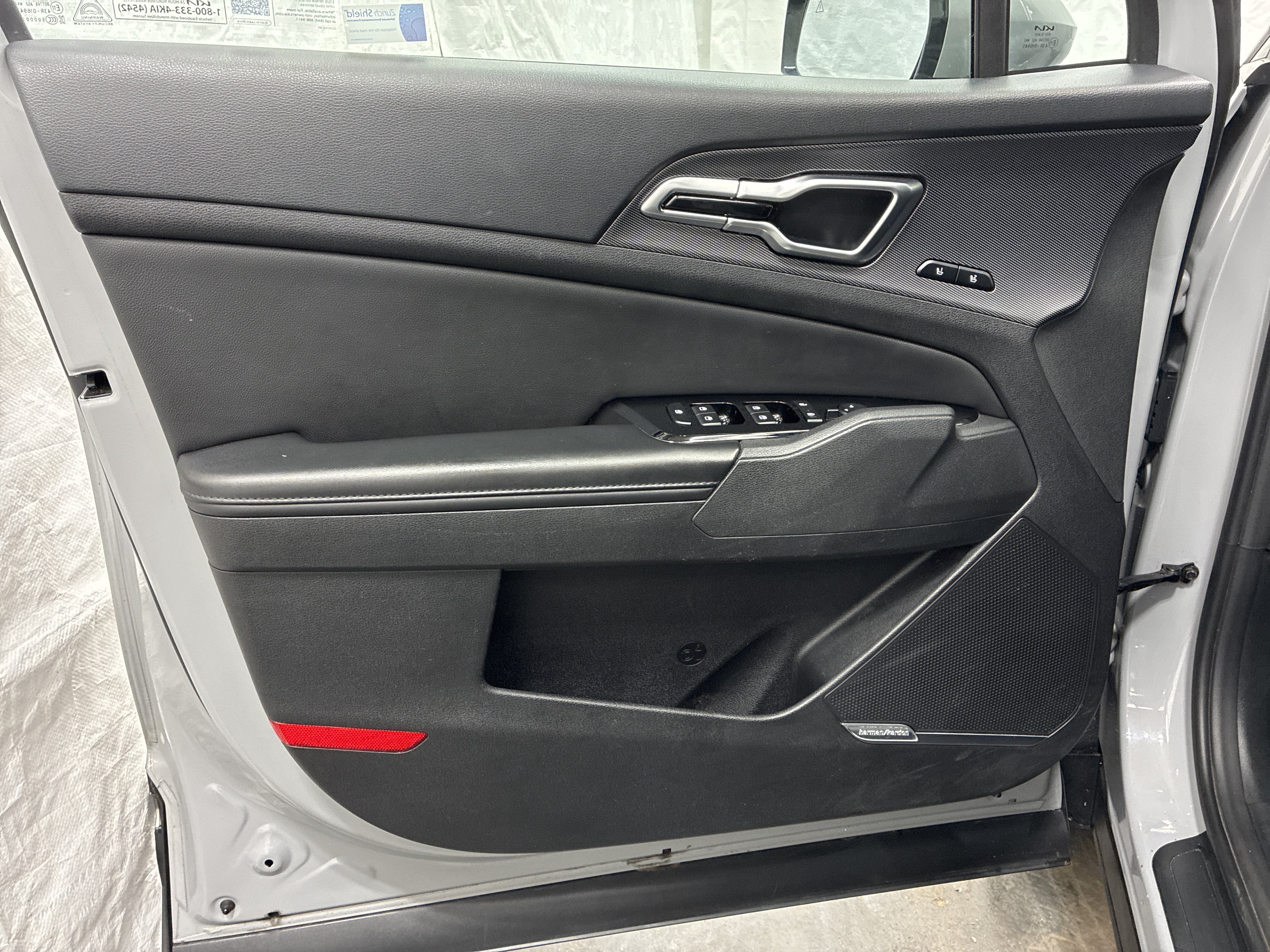 Certified 2023 Kia Sportage SX AWD/4WD image 16