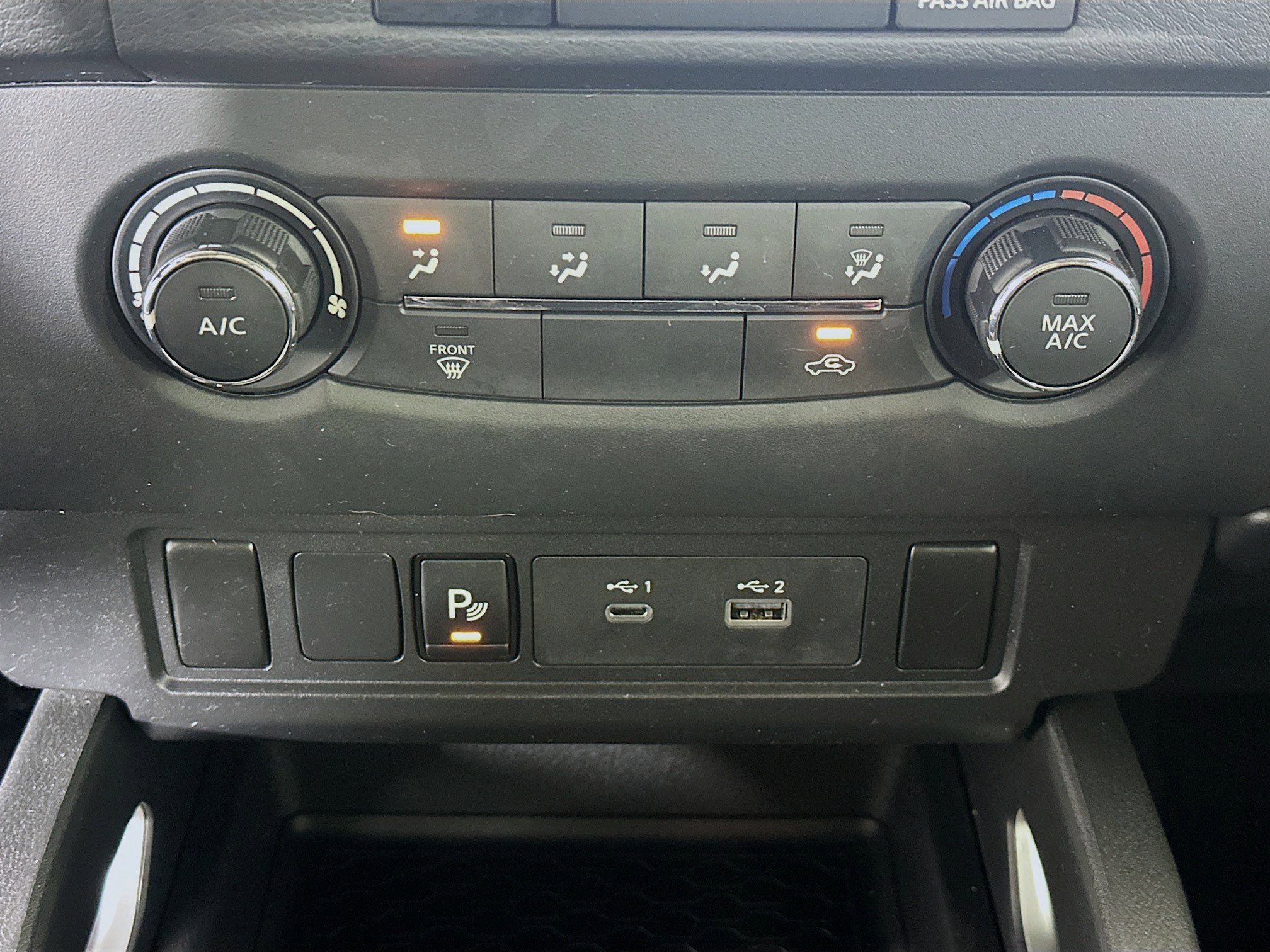 Used 2023 Nissan Frontier SV w/ Technology Package image 23