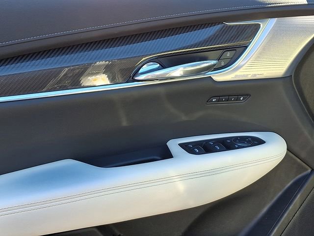 Used 2024 Cadillac XT6 Sport w/ LPO, Floor Liner Package image 12